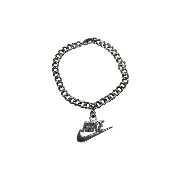Nike Swoosh Charm Curb Chain Bangle Bracelet Silver Tone Trendy Streetwear - Picture 3 of 5